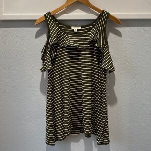 Max studio cold shoulder shirt
